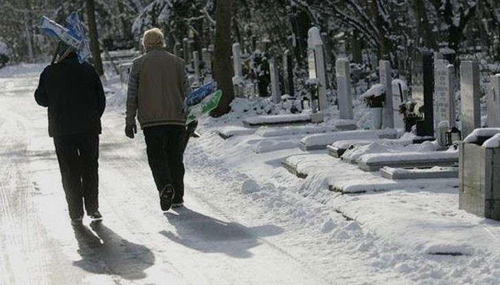 За последните 10 дена в селото вече има 6 погребения / Снимката е илюстративна За последните 10 дена в селото вече има 6 погребения / Снимката е илюстративна