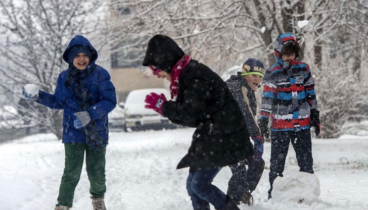 Децата пишат на кмета на София във фейсбук с молба да отидат на училище чак на 12-ти януари