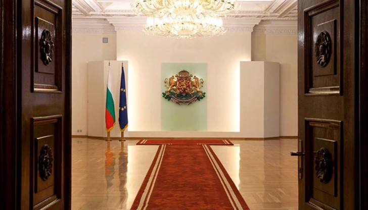 Румен Радев е доста активен в социалните мрежи Румен Радев е доста активен в социалните мрежи