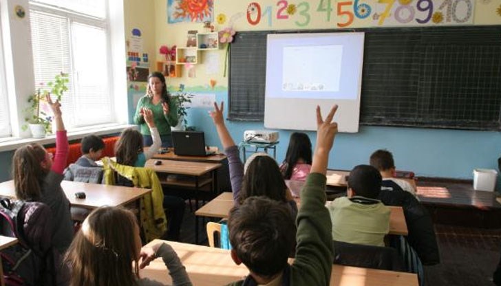 Министерството на образованието и науката взе решение за пътуващите педагози