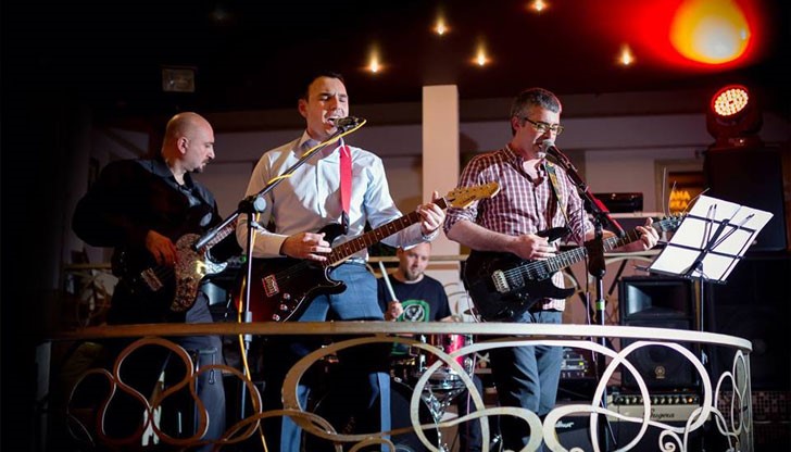 Насладете се на една рок вечер в Караоке стар Насладете се на една рок вечер в Караоке стар