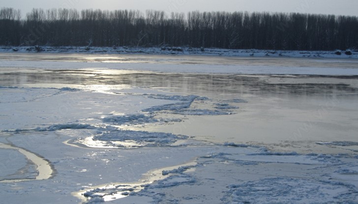 Водолази са издавили тялото от реката Водолази са издавили тялото от реката