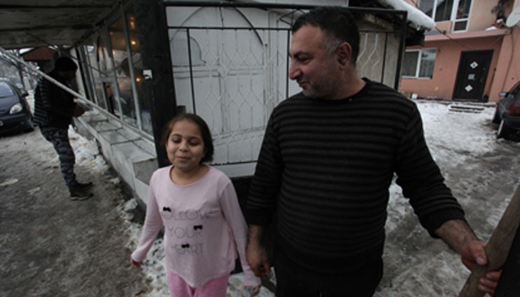 Днес най-често празникът се ограничава до една вечер