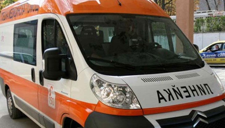 Възрастна жена е настанена в болницата след катастрофа Възрастна жена е настанена в болницата след катастрофа