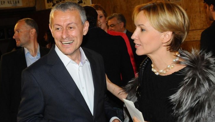 Съпругата на Соломон Паси е гласена и за служебен външен министър Съпругата на Соломон Паси е гласена и за служебен външен министър