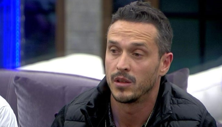 Аз никога не съм се тревожил откъде тръгвам, защо и в каква посока го правя Аз никога не съм се тревожил откъде тръгвам, защо и в каква посока го правя