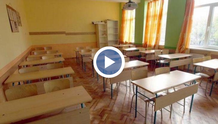 Днес е първият работен ден след празниците, но коледната ваканция за учениците продължава още малко