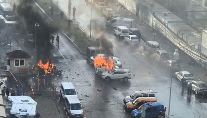 Полицията уби един нападател