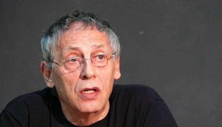 Рашко Младенов е бил един от първите поканени на разговор с президента Румен Радев при започналите консултации Рашко Младенов е бил един от първите поканени на разговор с президента Румен Радев при започналите консултации