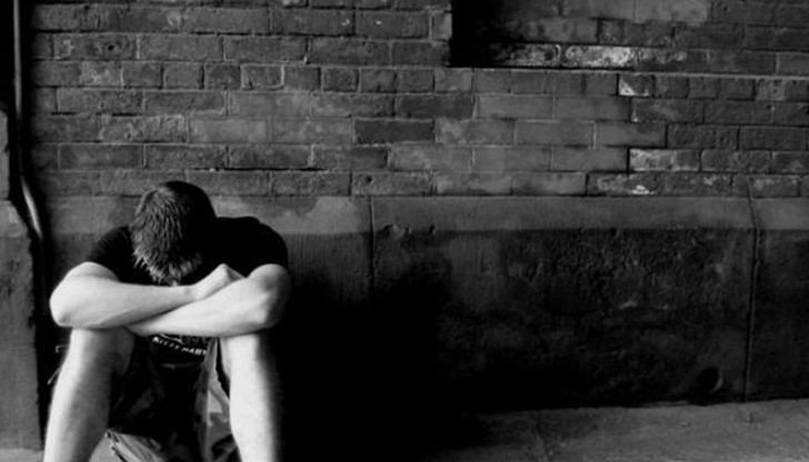 Господин Райнов, ние сме бъдещето на тази нация и виновни за нашия провал не са само родителите, но и такива учители и директори Господин Райнов, ние сме бъдещето на тази нация и виновни за нашия провал не са само родителите, но и такива учители и директори