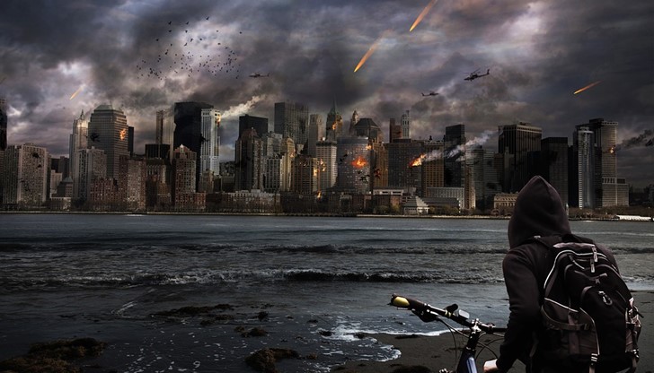 <p>Човечеството трябва да сложи край на войната. В противен случай войната ще сложи край на човечеството.</p>
