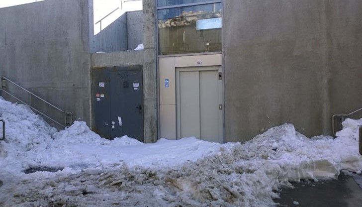 Използвайте подлеза на кръговото...напролет!