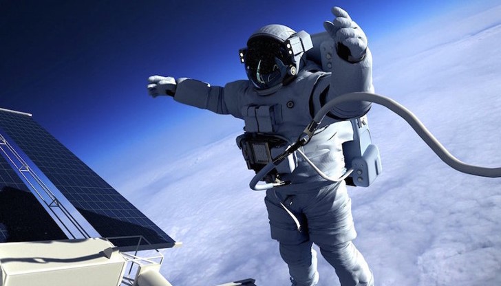 Астронавтите на NASA излизат в открития космос за свързване на нови литиево-йонни батерии
