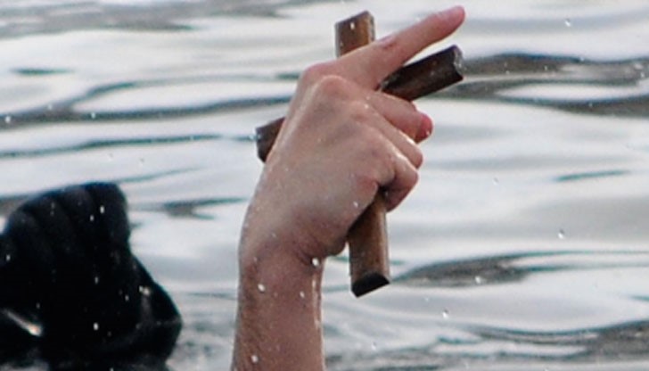 В петък, 6 януари, Йордановден, Русенската Митрополия и Община Русе организират традиционния Богоявленски водосвет В петък, 6 януари, Йордановден, Русенската Митрополия и Община Русе организират традиционния Богоявленски водосвет