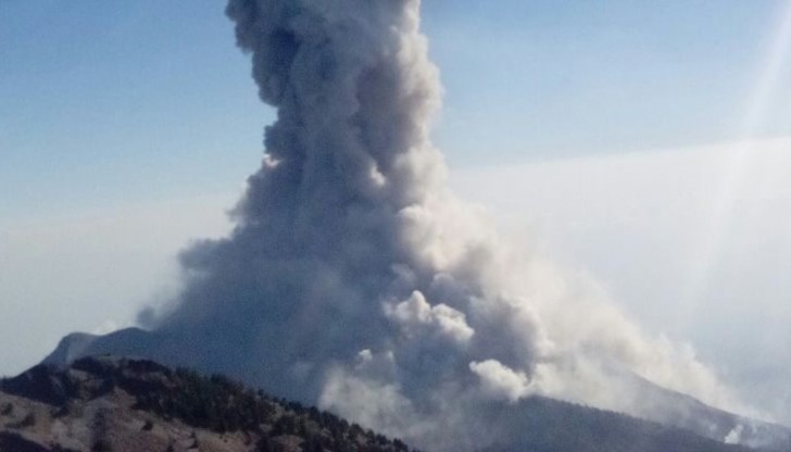 За последните 450 години той е изригвал повече от 40 пъти За последните 450 години той е изригвал повече от 40 пъти