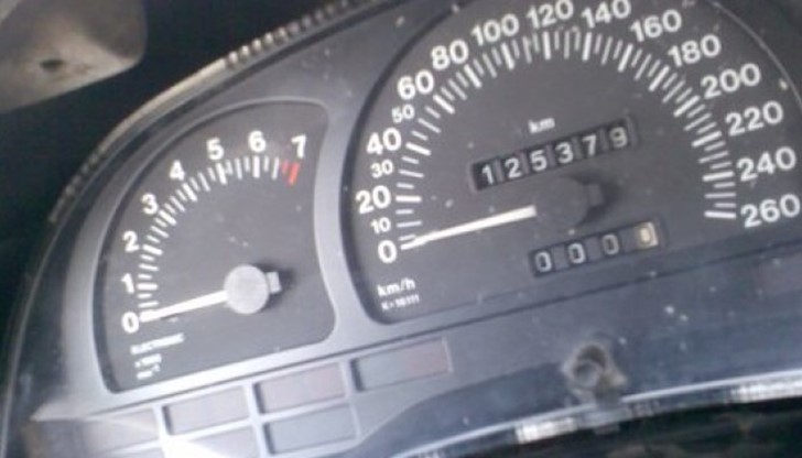 Всяка трета употребявана кола е с манипулиран километраж