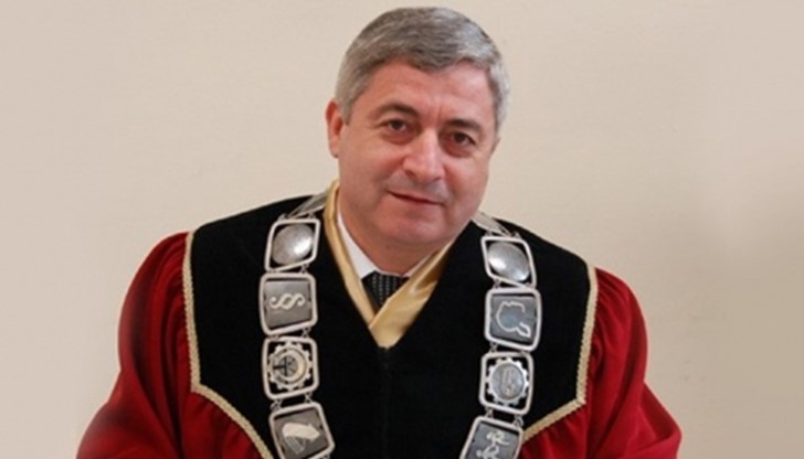 Проф. Христо Белоев е един от вариантите за министър на образованието в бъдещия служебен кабинет Проф. Христо Белоев е един от вариантите за министър на образованието в бъдещия служебен кабинет