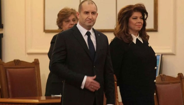 Депутати от ГЕРБ и Реформаторския блок и съпредседателят на ПФ Валери Симеонов напуснаха демонстративно пленарната зала