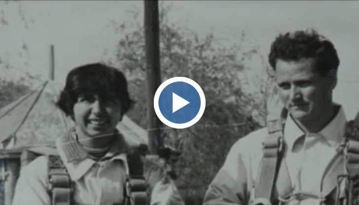 В спортната си кариера Юлия Ангелова има над 1400 скока с парашут