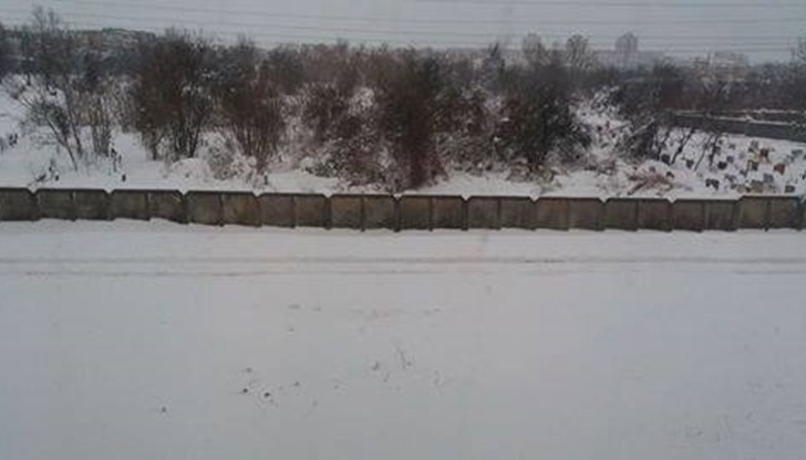 Кмете, спиш ли? Ние ринем половин час вече на вън, за да отидем на работа Кмете, спиш ли? Ние ринем половин час вече на вън, за да отидем на работа