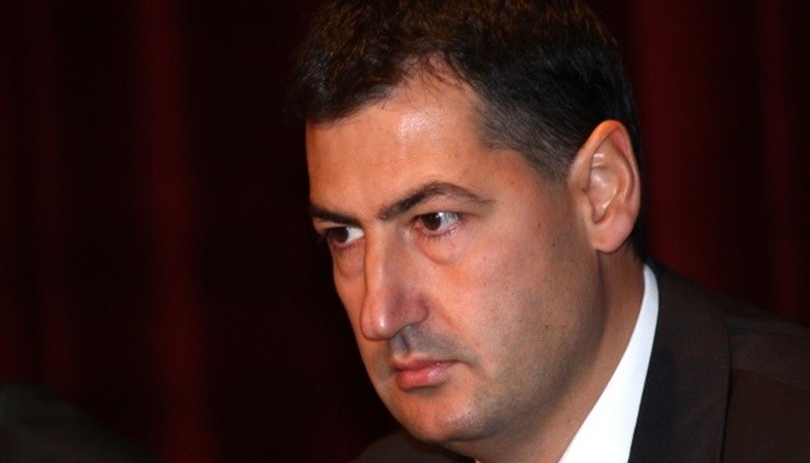 Защитата на кмета днес бе подсилена от столичния адвокат Васил Василев