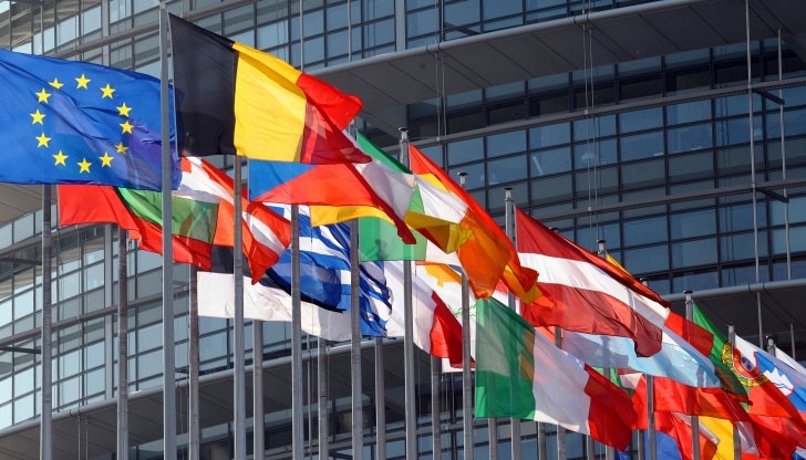 То съдържа три български символа