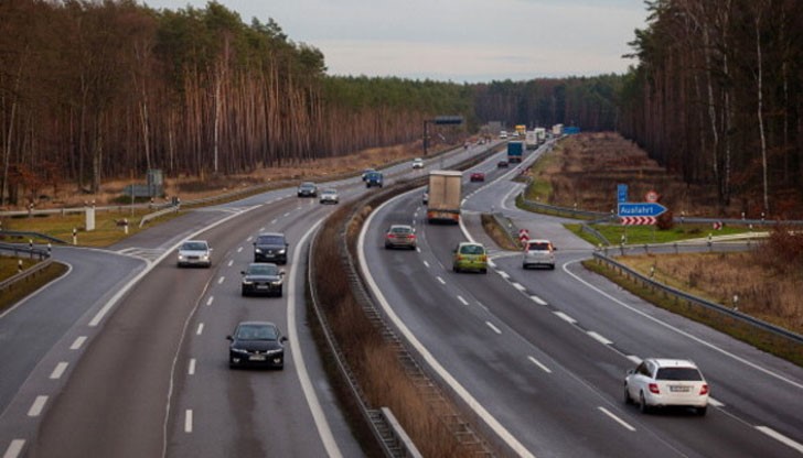 Таксата ще е за всички автомобили Таксата ще е за всички автомобили