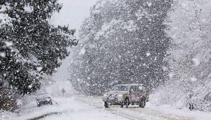 Новата година започва с прогноза за предстоящи обилни снеговалежи