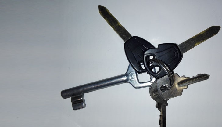 На 22 януари е намерена връзка с ключове пред блок 70 в квартал Здравец