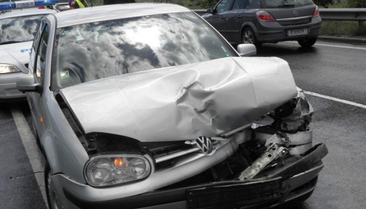 Мошениците могат вече да се вихрят на воля и ще се появи казус кое е измама и кое истина при щетите по автомобилите Мошениците могат вече да се вихрят на воля и ще се появи казус кое е измама и кое истина при щетите по автомобилите