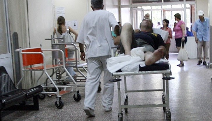 Мъж се е ранил с фойерверка, 49 пациенти са постъпили в болницата с инсулт, сърдечно-съдова недостатъчност или диабет Мъж се е ранил с фойерверка, 49 пациенти са постъпили в болницата с инсулт, сърдечно-съдова недостатъчност или диабет