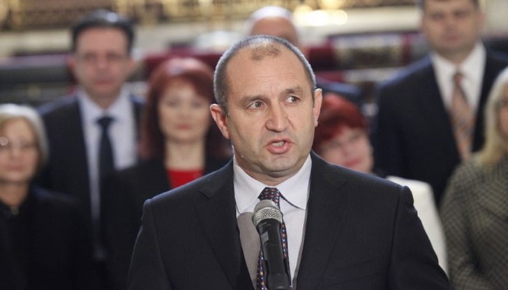 А горката БСП - каквото спечели покрай Радев, сега го похарчи с Герджиков А горката БСП - каквото спечели покрай Радев, сега го похарчи с Герджиков