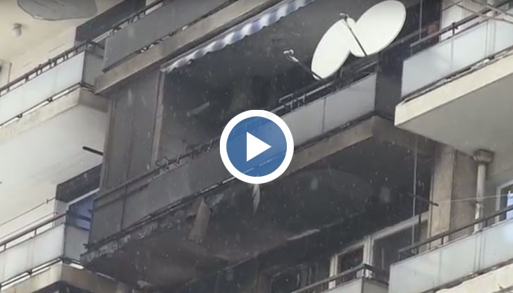 Кадри от пожара на улица "Борисова"