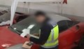 Полицаи разкриха работилница за фалшиви ферарита