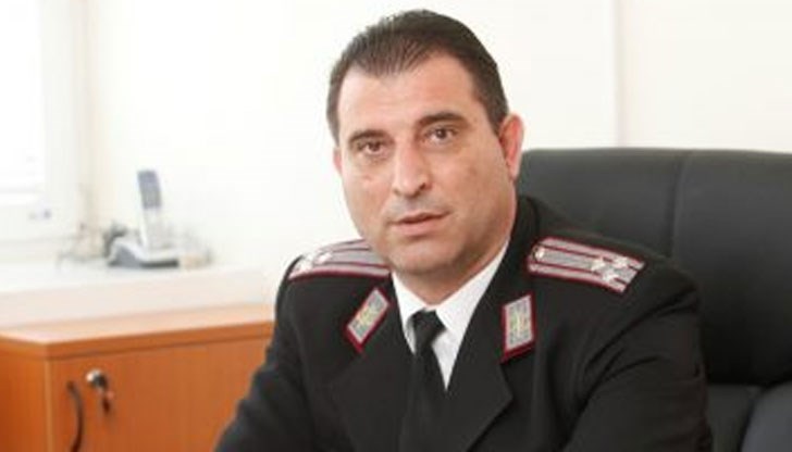 Полицаите си знаят защо не обичат прокурори с пагони Полицаите си знаят защо не обичат прокурори с пагони