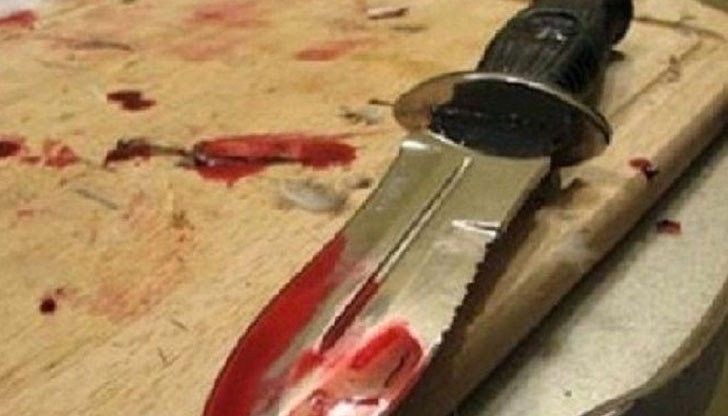 Отсекли му пръстите с мачете