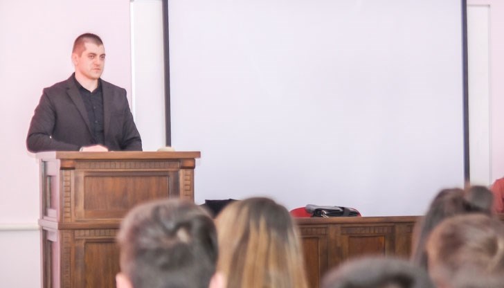 Съдия Димитров разясни що е то „престъпление“ и „нарушение“ и по какъв начин се санкционират извършителите на такива деяния