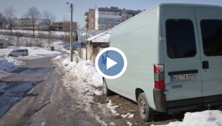 Баща и син въртят бизнеса с превозите към Европа от години