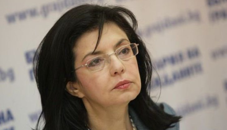 Меглена Кунева призова служебния премиер да не се меси в предизборната кампания
