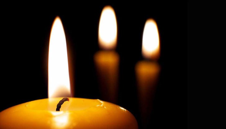 Пашов е един от най-изявените съвременни български куклено-театрални режисьори