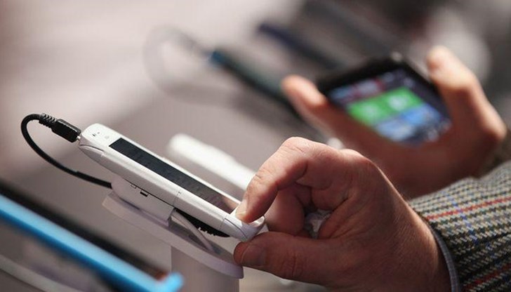 Гражданите да не позволяват на мобилните оператори да използват отпадането на роуминга като основание за преподписване на действащите им договори Гражданите да не позволяват на мобилните оператори да използват отпадането на роуминга като основание за преподписване на действащите им договори