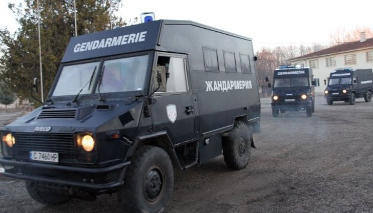 Служебният министър Пламен Узунов ще връчи ключовете за превозните средства Служебният министър Пламен Узунов ще връчи ключовете за превозните средства