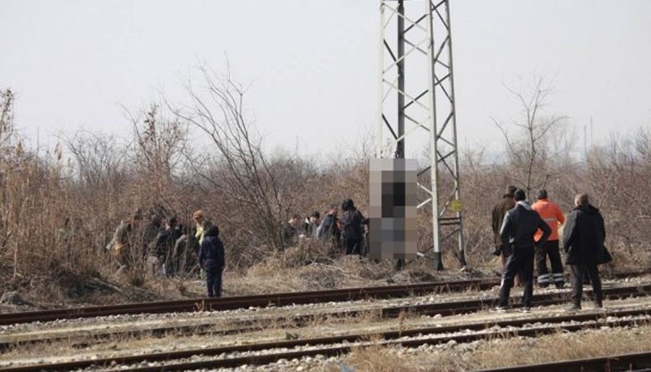 Възрастен мъж се обеси на електрически стълб, близо до жп линиите на ул. „Девня“ във Варна