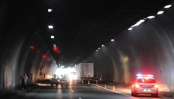 Корозията не е причина осветителното тяло в "Ечемишка" да падне в трагичния неделен ден