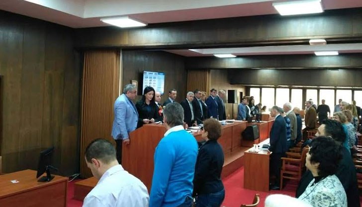 57-годишният Теодор Георгиев, който се занимава с търговия положи клетва 57-годишният Теодор Георгиев, който се занимава с търговия положи клетва