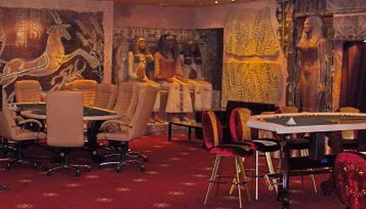 Въоръжени мъже са обрали казиното в района на граничен пункт "Кулата" / Снимката е илюстративна Въоръжени мъже са обрали казиното в района на граничен пункт "Кулата" / Снимката е илюстративна