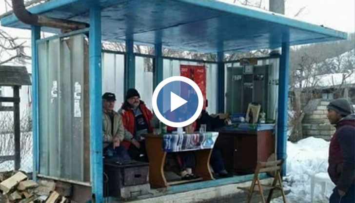 Вино се лее, печката грее...