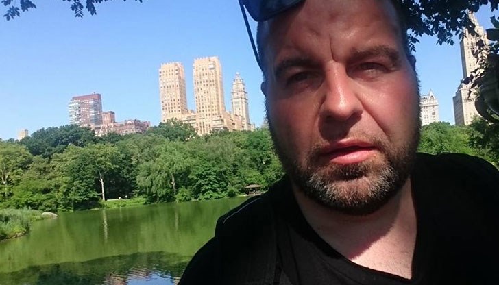 Приятели, буквално ме няма през последните два дни... Приятели, буквално ме няма през последните два дни...