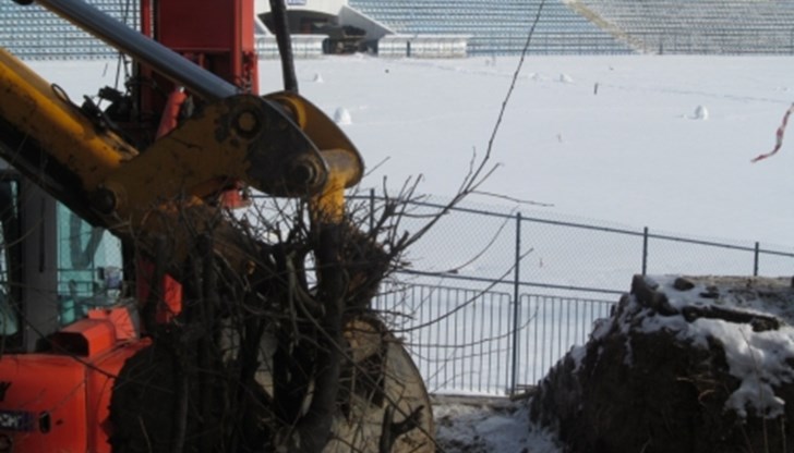 Ремонтните дейности на стадиона в Русе стартираха на 18.10.2016 г. Ремонтните дейности на стадиона в Русе стартираха на 18.10.2016 г.