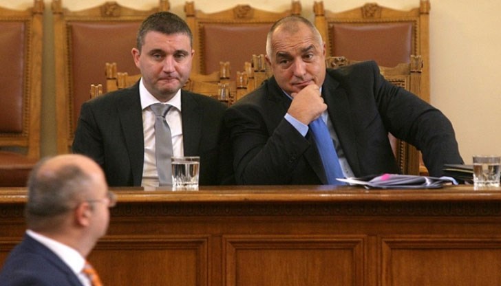 Изведнъж пролича, че Горанов представлява повече интересите и тезите на кръга #Кой и Делян Пеевски, отколкото на обществото Изведнъж пролича, че Горанов представлява повече интересите и тезите на кръга #Кой и Делян Пеевски, отколкото на обществото